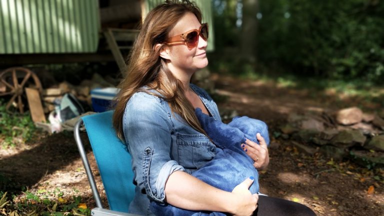 BENEFITS OF BREASTFEEDING FOR MOMS