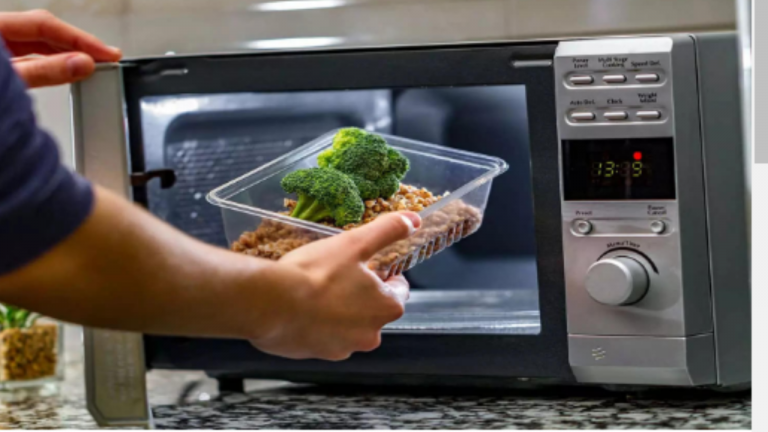 What is the Percentage of People That Understand that Cooking in a Microwave Destroys the Vitamins and Nutrients?
