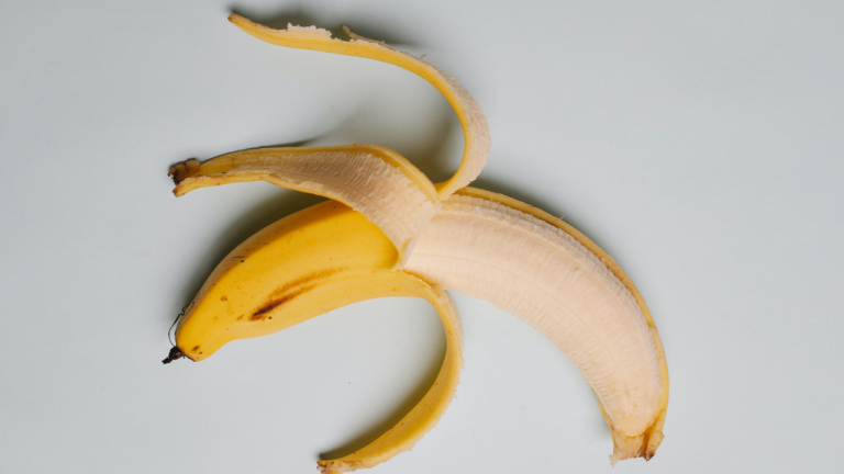 Which is the Best to Eat Bananas?