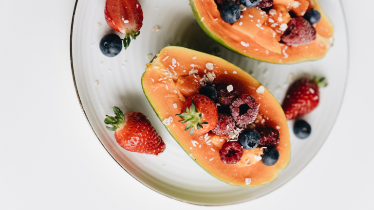 What are the Major as Well as Minor Health Benefits of Consuming Papaya on Daily Basis? How Much Quantity is Required to Intake on a Daily Basis for a Healthy Life?