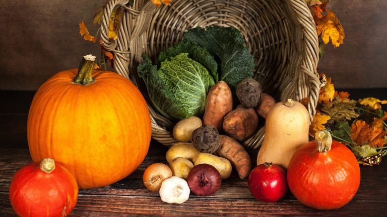 What is the Best Way to Start Including Vegetable/Fruits) Unhealthy Diet (Processed Frozen Meals, Fast Food, no Greens, etc.) When I Have Hardly Eaten Them?