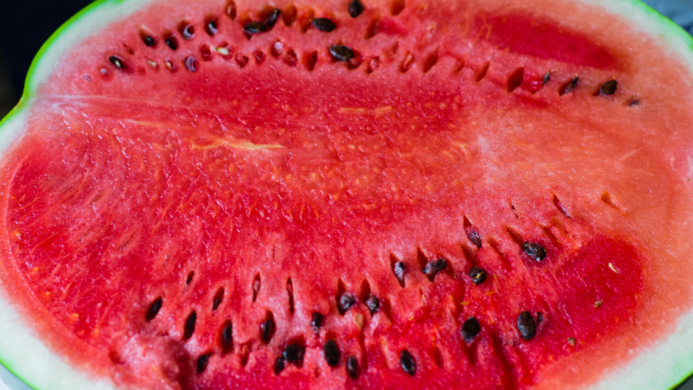 What are The Top 12 Health Benefits of Watermelon? How Much Watermelon Quantity is Required to be Consumed on a Daily Basis for a Healthy Life?