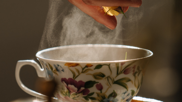 Is It Okay to Drink Hot Tea After a Meal?