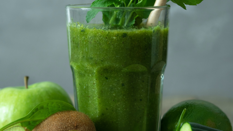 What are Suggested Smoothies for Bloating?