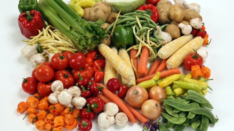 What Are Some Practical Ways To Incorporate More Vegetables Into Your Daily Diet?