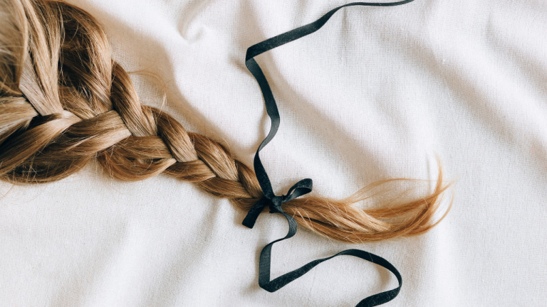 What Kind of Food and Drink Will Stop Hair Loss?