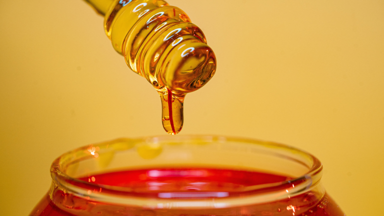 What is the Benefit of Eating a Spoon Full of Honey in the Morning and a Spoon Full of Honey at Night?