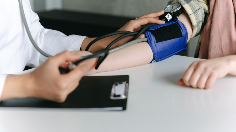 Which Food Controls Blood Pressure Levels?
