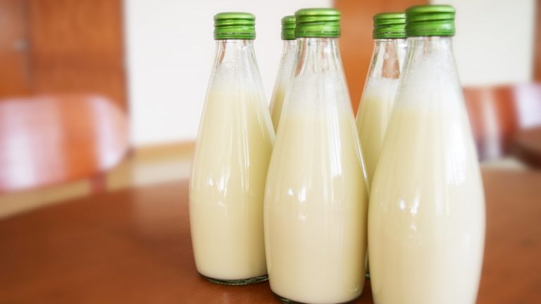 What are the Nutritional Differences Between Whole Milk, Skim Milk, and Fruit Juice?