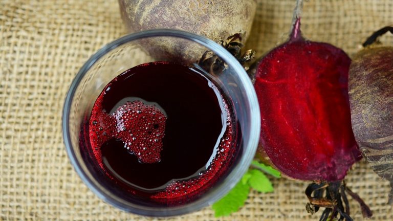 Vitalizing Beet-Carrot-Ginger Elixir