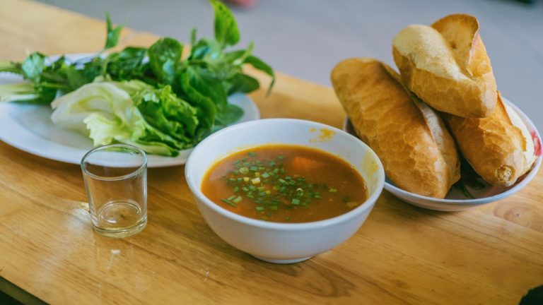 Tangy Vegetable Hot and Sour Soup