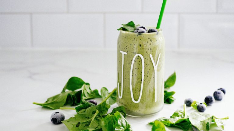 Banana Spinach Green Power Smoothie