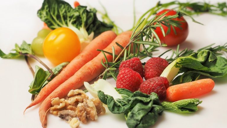 Harnessing Nature’s Bounty: The Power of Natural Foods and Nutrients for Health