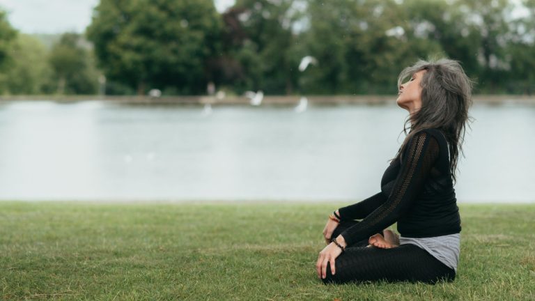 Mindful Healing: Rewiring Your Brain for Pain Relief