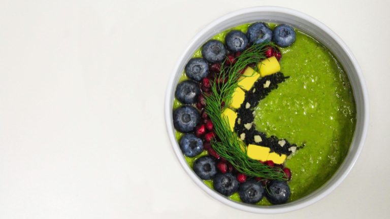 Spinach-Coconut Vitality Bowl