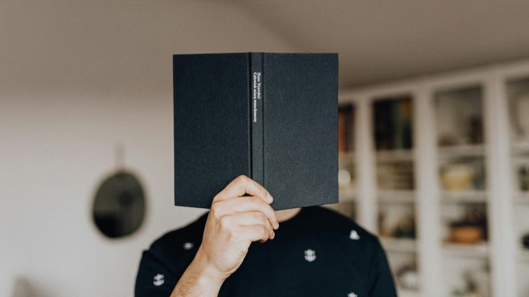 Mindful Living: Daily Habits for a Sharp Mind
