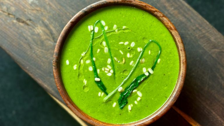 Spinach & Pea Bliss Soup
